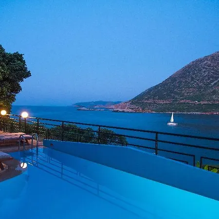 Troulis Hotel 2*